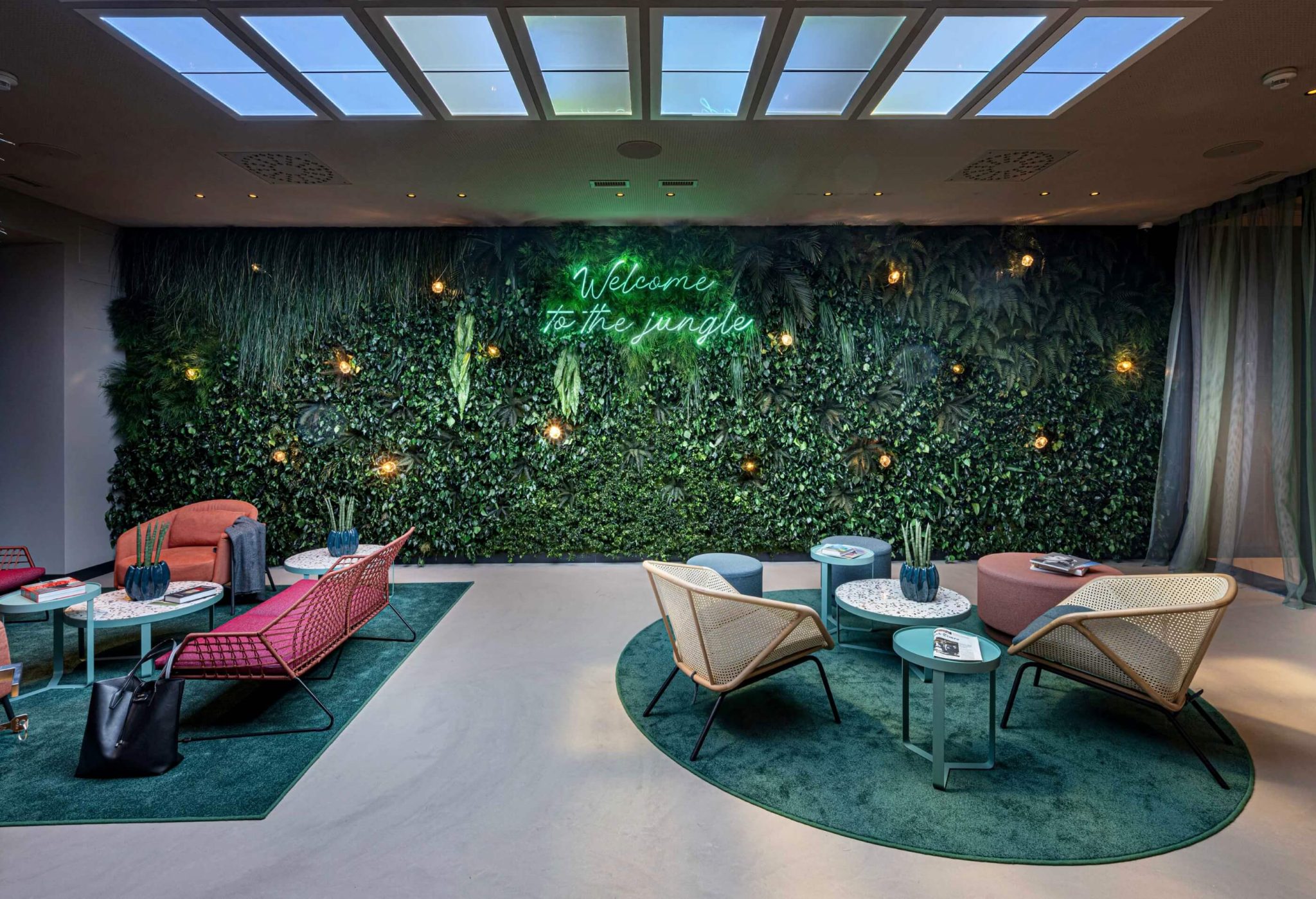 CREATIVE BOX / LUGANO DANTE