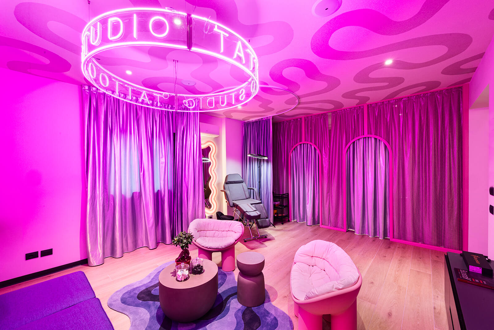 MOKO HOTEL